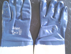 Gloves for use in Petroleum industry