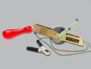 Τape measure tank with grounding